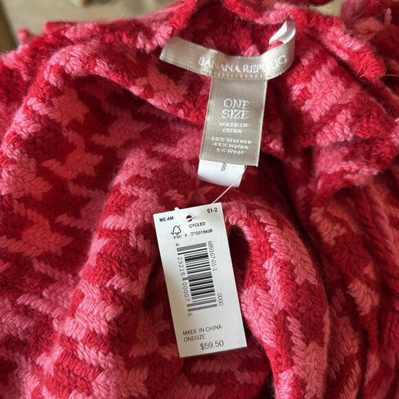 NWT Banana Republic Houndstooth Scarf Red Pink Fringe Preppy Old Money Scandi - Picture 5 of 14